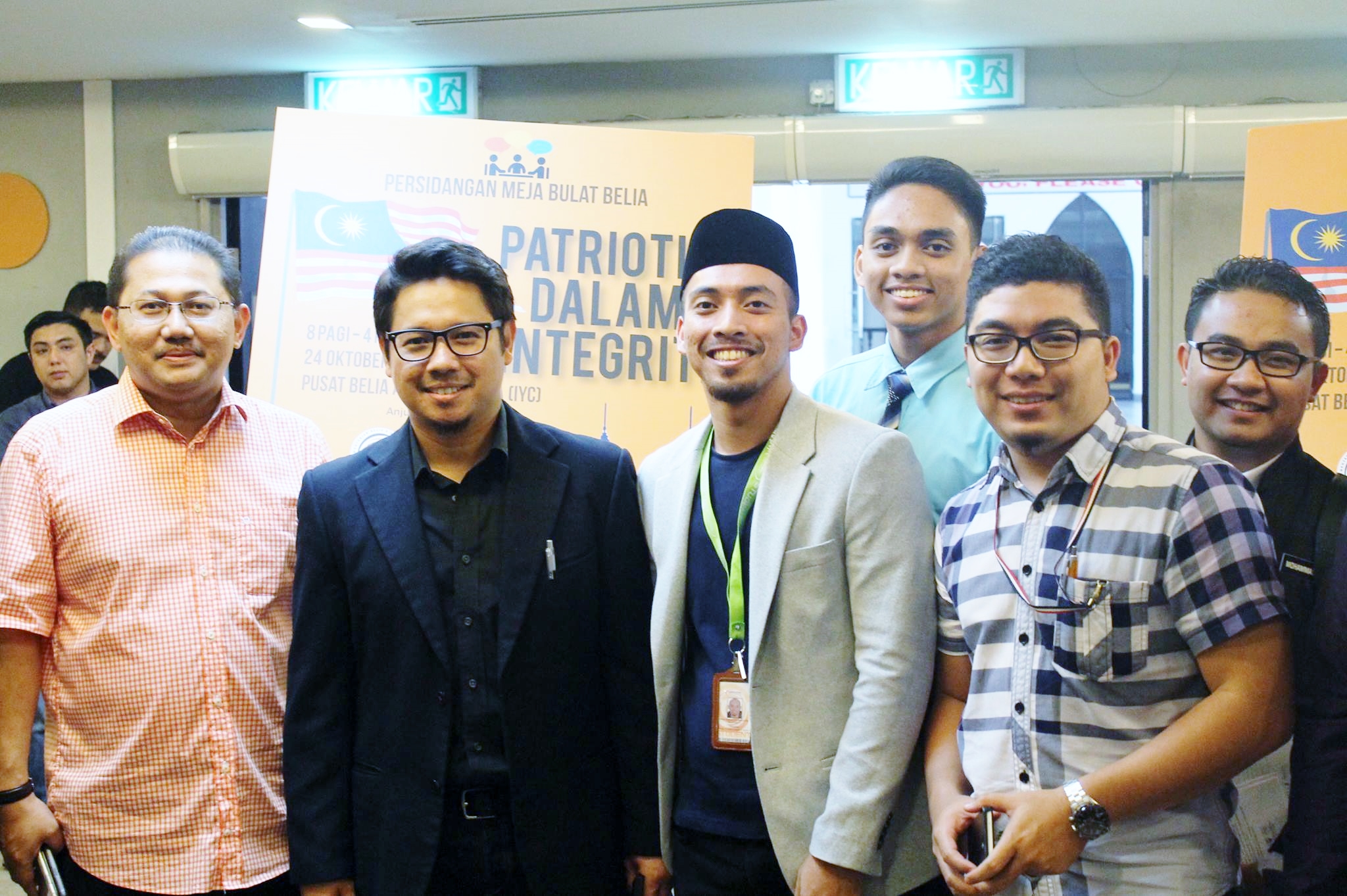 MEDIU Menyertai Persidangan Meja Bulat Belia :Patriotik Vs Integriti