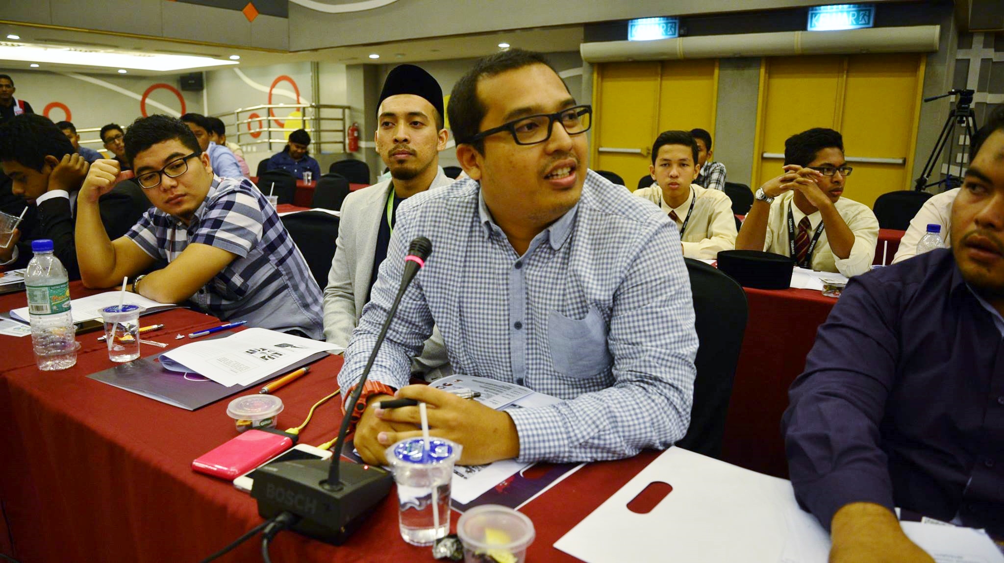 MEDIU Menyertai Persidangan Meja Bulat Belia :Patriotik Vs Integriti